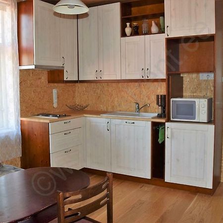 Private Apartment In The Centre Of Parnu/Pernau Exterior foto
